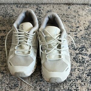On cloud Sneakers